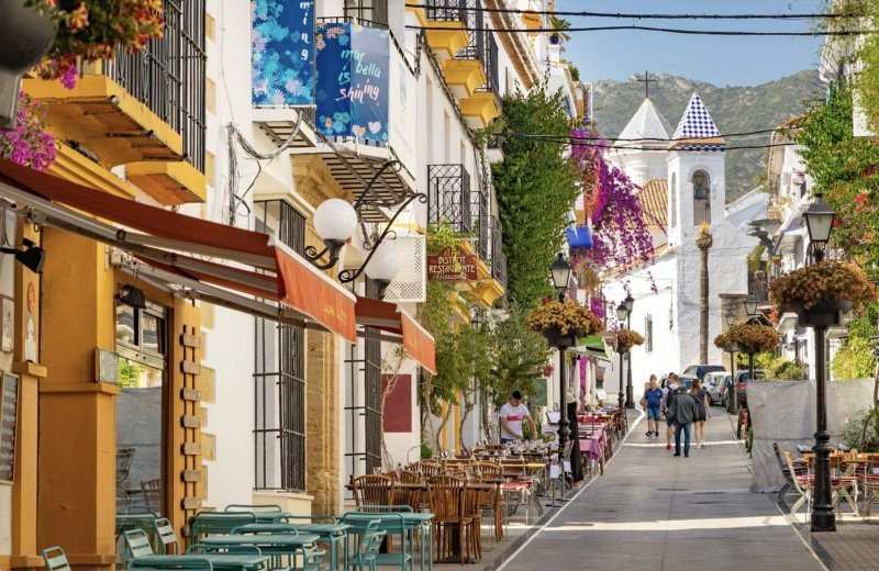 The old city of Marbella & Puerto Banús